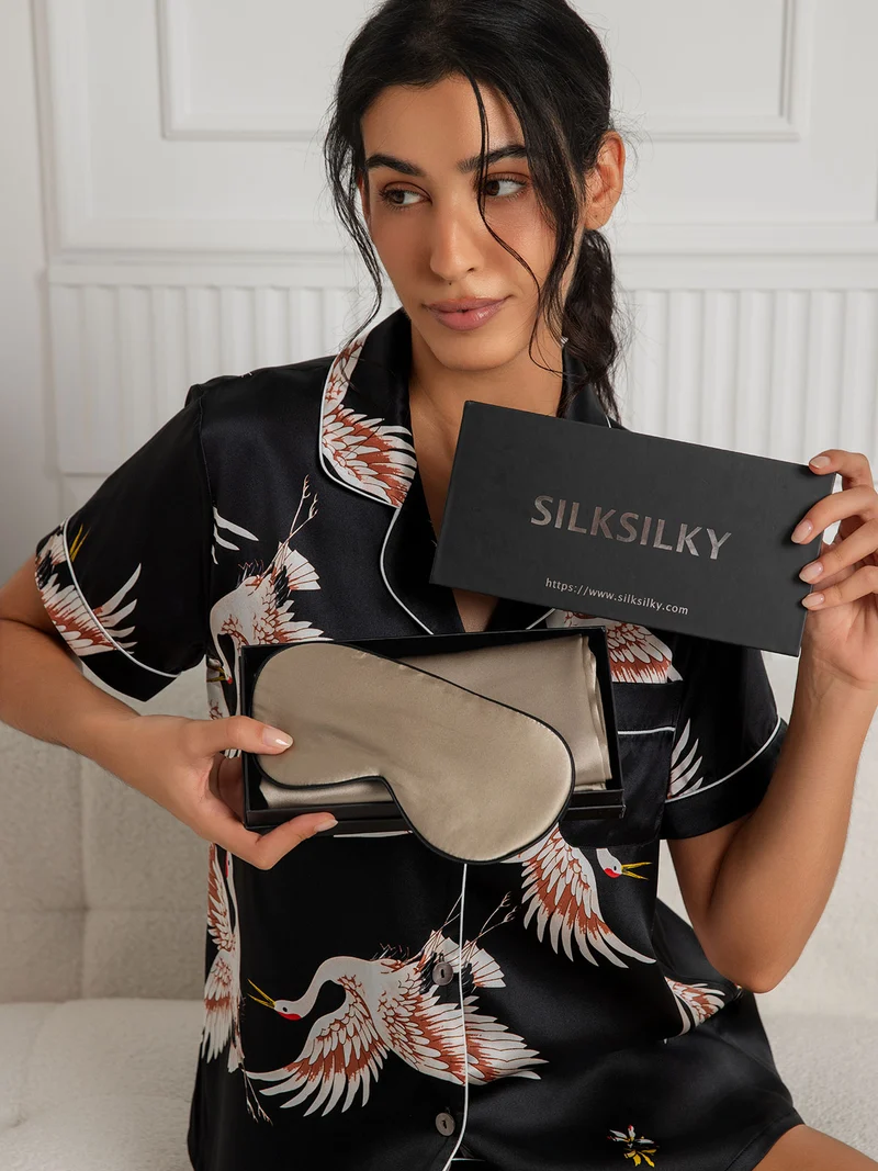 Geschenkset mit 19 Momme 100% Maulbeerseide Kissenbezug und Augenmaske