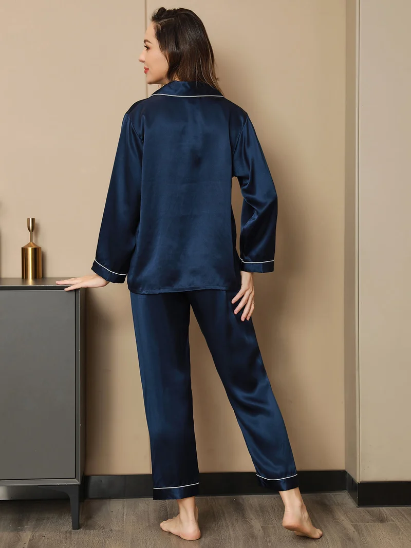 Reine Seide Damen-Pyjama-Set mit Reverskragen und Knopfleiste