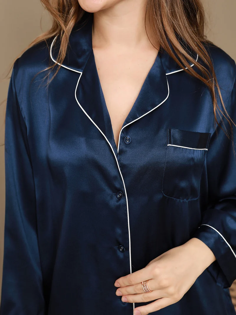 Reine Seide Damen-Pyjama-Set mit Reverskragen und Knopfleiste