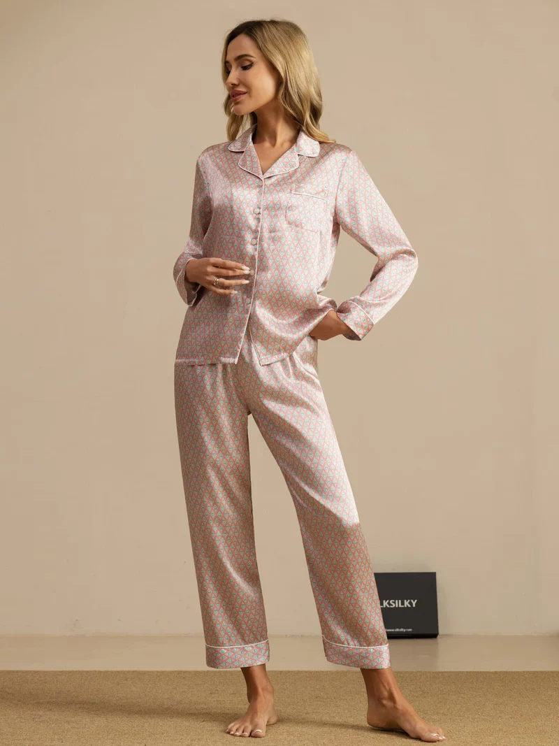 100% Maulbeerseide Damen-Langarm-Pyjama-Set mit geometrischem Muster und Hose