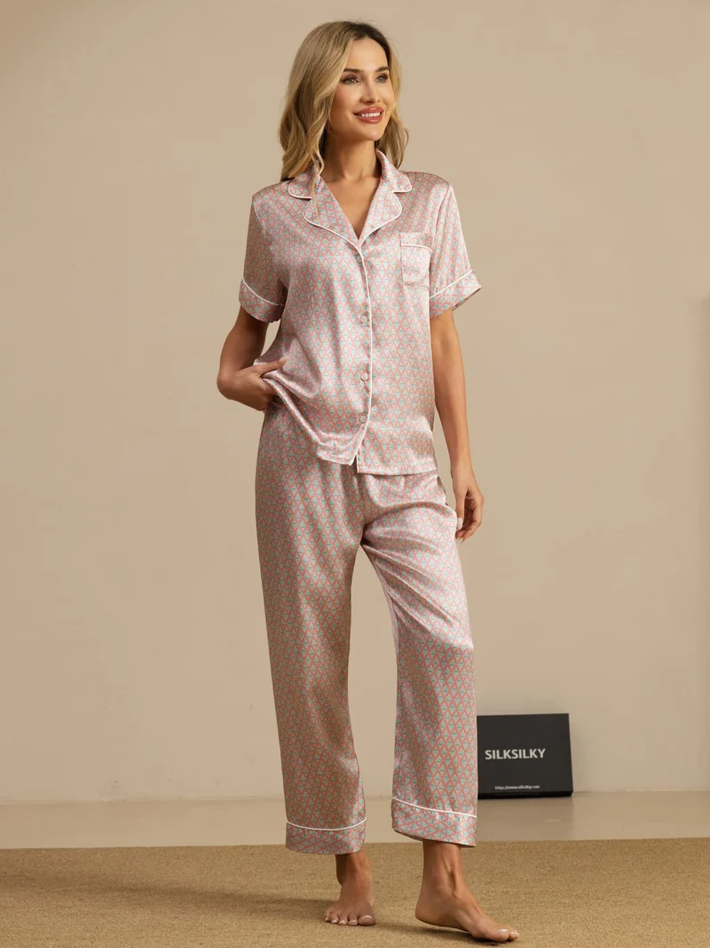 100% Maulbeerseide Damen-Kurzarm-Pyjama-Set mit geometrischem Muster sowie Reverskragen und Hose