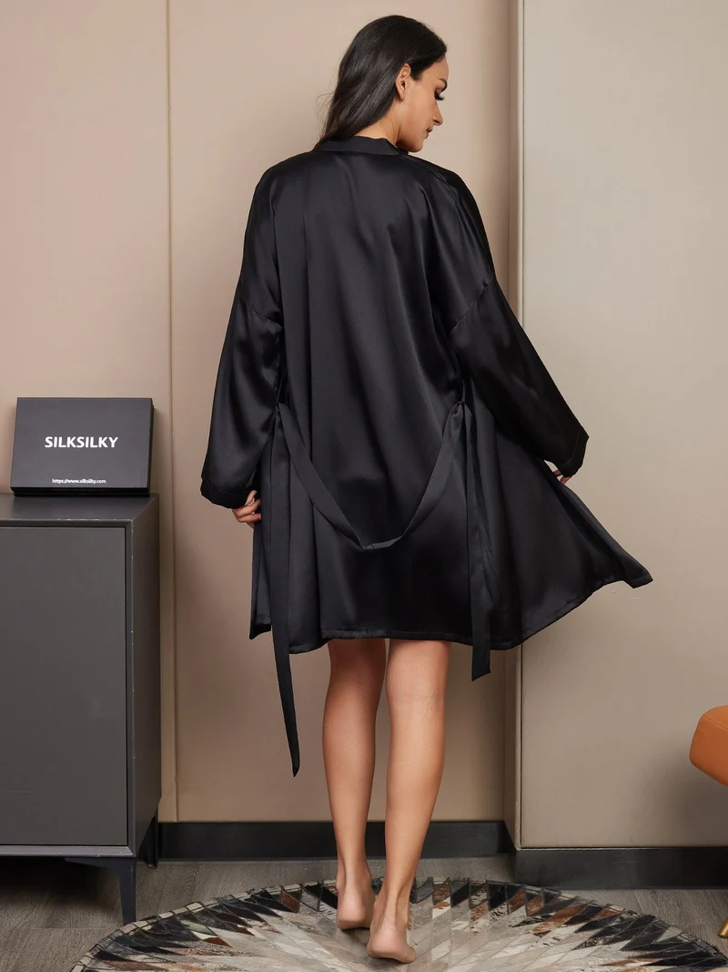 100% Maulbeerseide 3-teiliges Damen-Set aus Spaghettiträger-Camisole-Set mit V-Ausschnitt sowie Morgenmantel