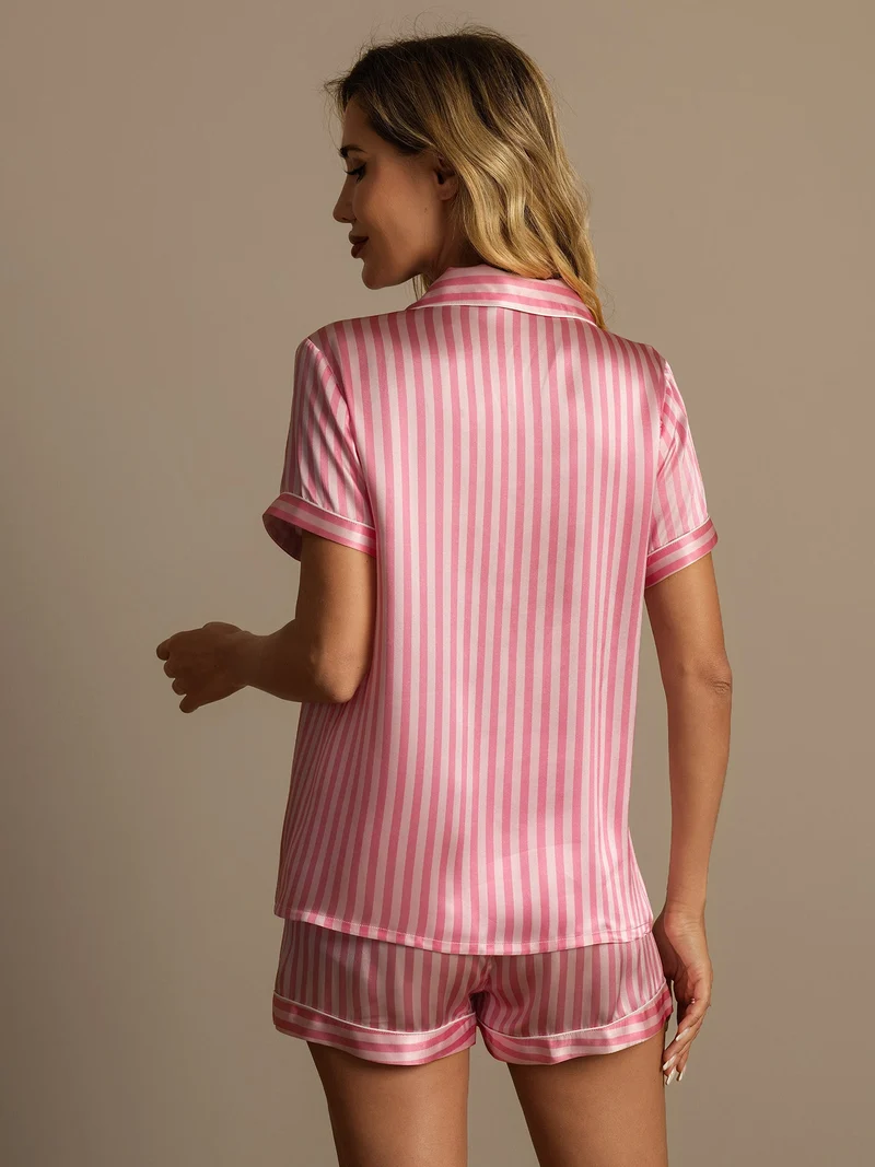 100% Maulbeerseide Damen-Kurzarm-Pyjama-Set mit Streifenmuster sowie Reverskragen und Shorts