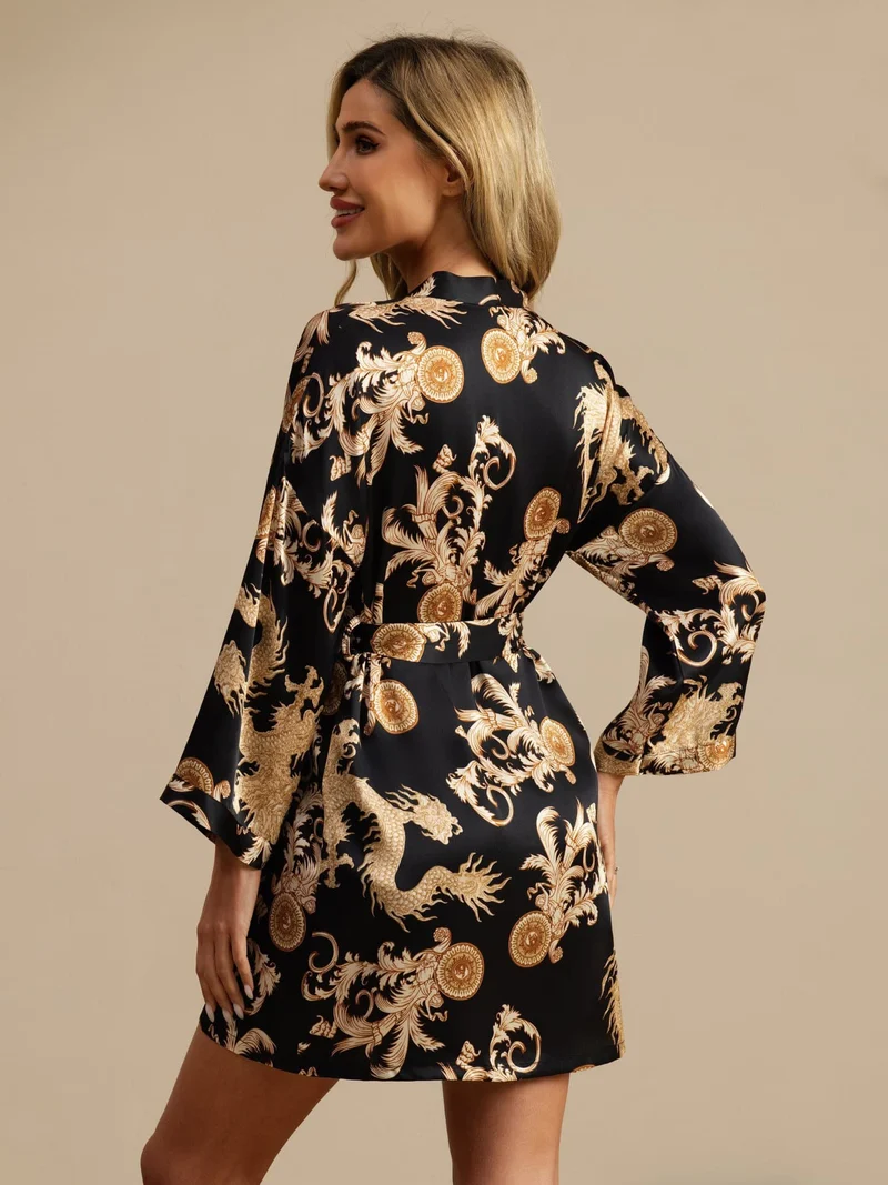 100% Maulbeerseide Damen-Kimono mit Drachenmuster sowie 3/4-Ärmeln und Gürtel