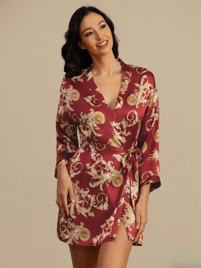 100% Maulbeerseide Damen-Kimono mit Drachenmuster sowie 3/4-Ärmeln und Gürtel