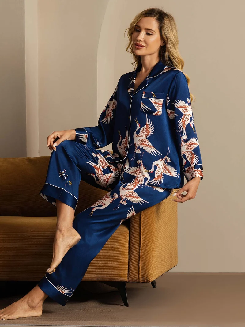 19 Momme 100% Maulbeerseide Damen-Langarm-Pyjama-Set mit Kranichmuster und Reverskragen