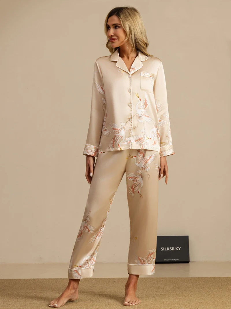 19 Momme 100% Maulbeerseide Damen-Langarm-Pyjama-Set mit Kranichmuster und Reverskragen