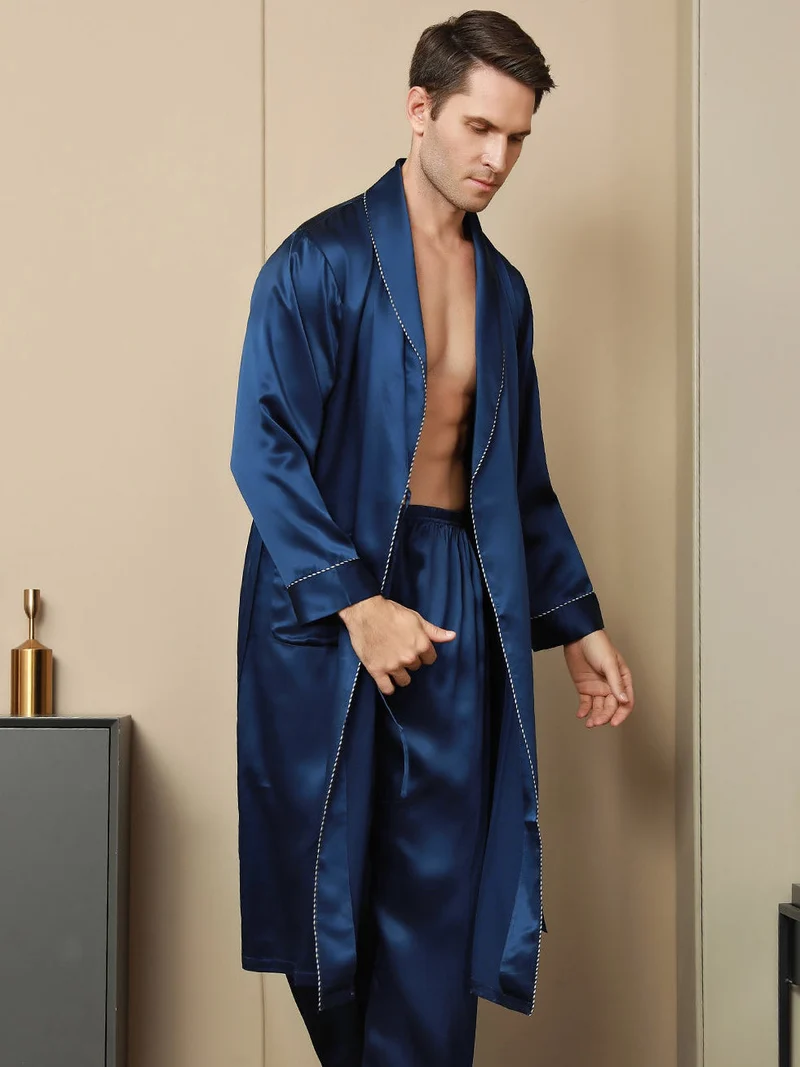 100% Maulbeerseide Herren-Morgenmantel mit Schalkragen und Kontrastpaspelierung ohne Hose