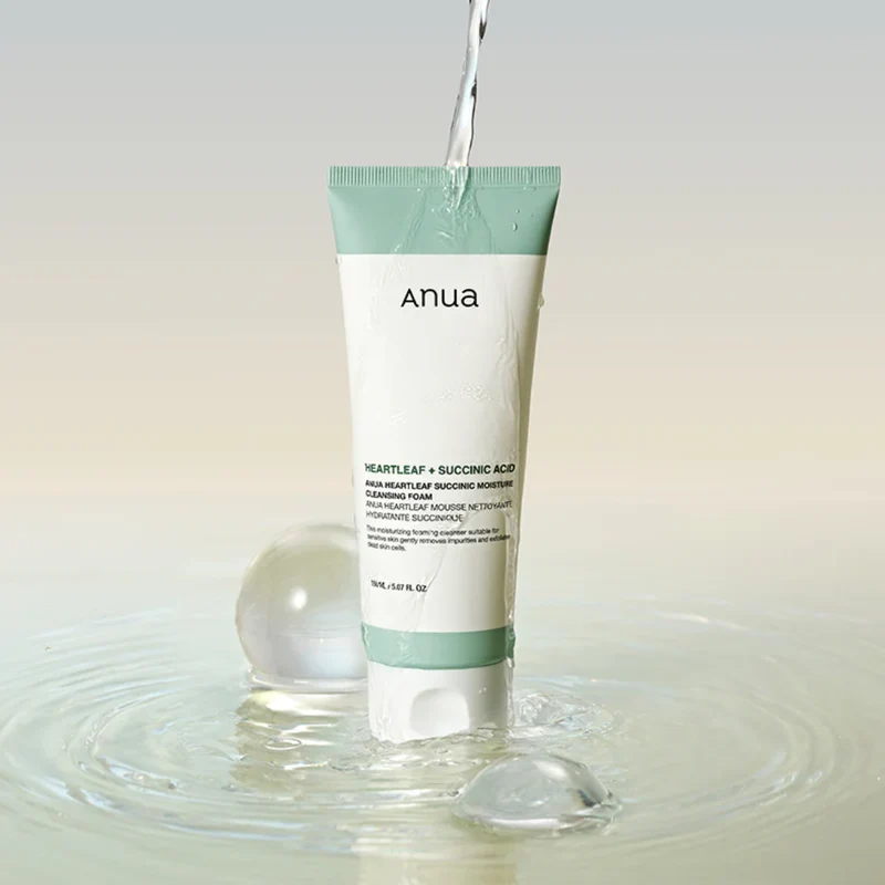 Heartleaf Succinic Moisture Cleansing Foam