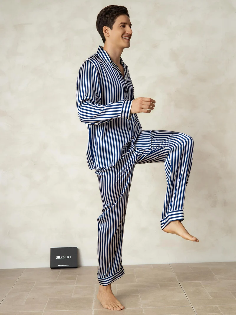 Reine Seide Herren-Langarm-Pyjama-Set mit Streifenmuster und Reverskragen